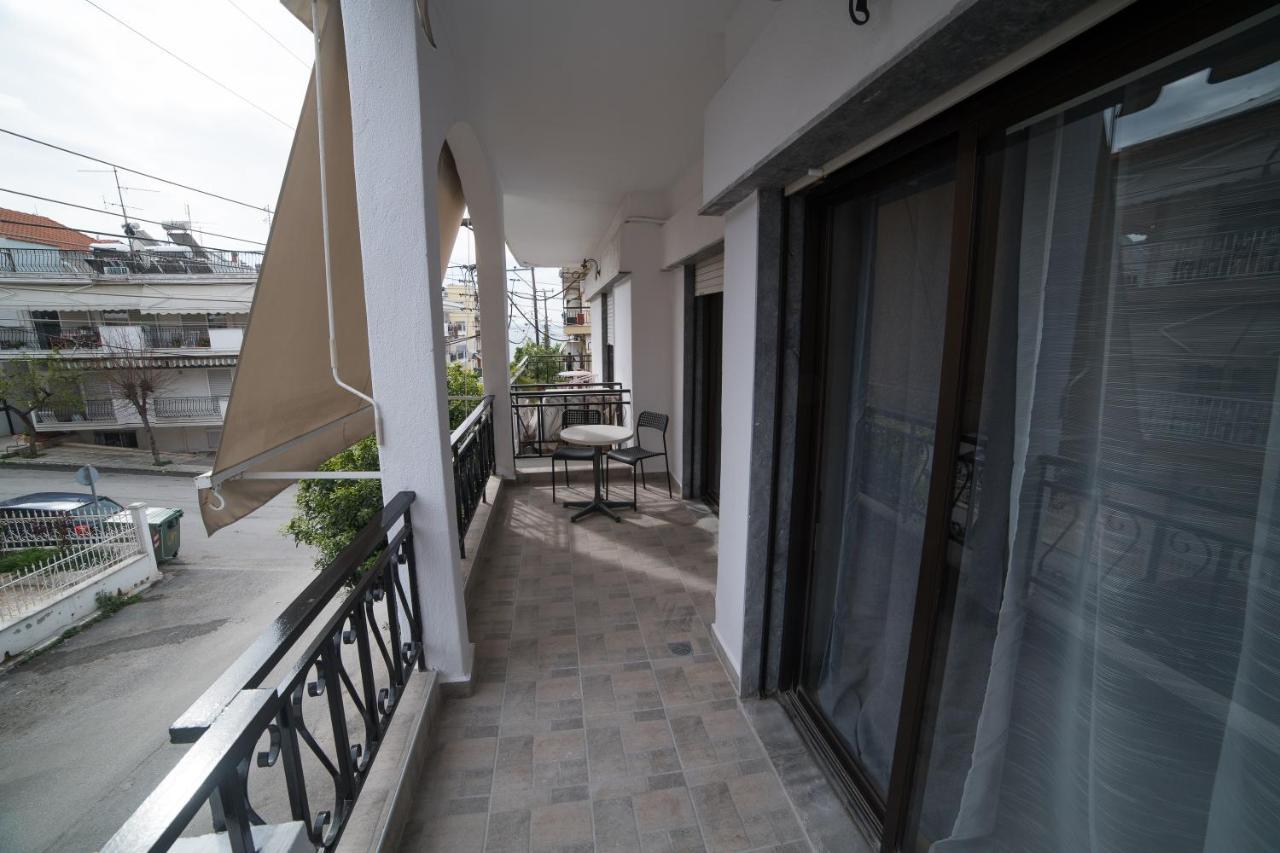 Markopoulosapartments Nea Moudania Exterior foto